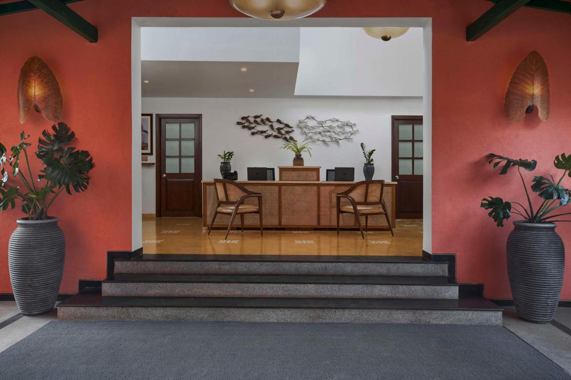 Mandrem Beach Resort, A Member Of Radisson Individuals Retreat Buitenkant foto