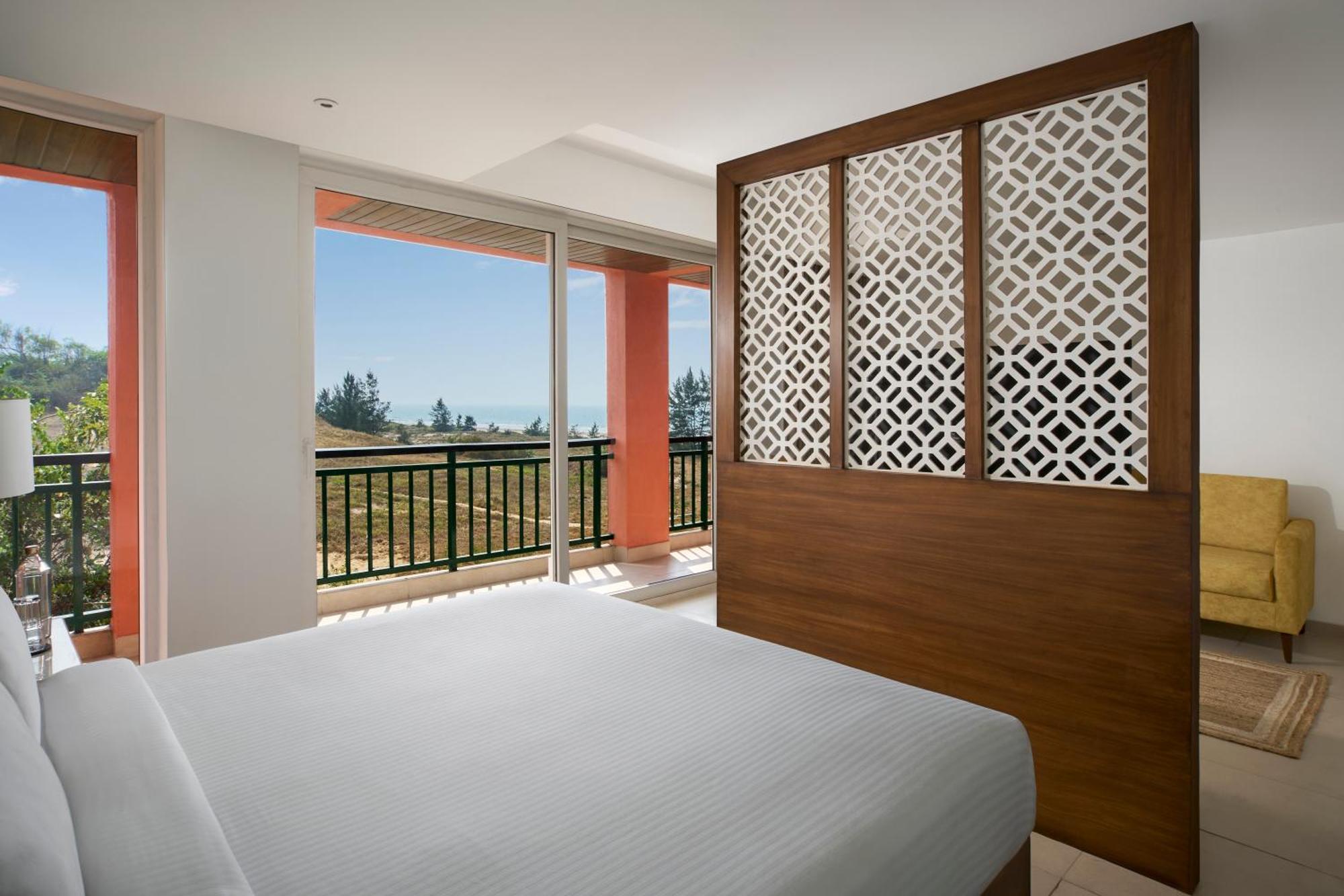Mandrem Beach Resort, A Member Of Radisson Individuals Retreat Buitenkant foto